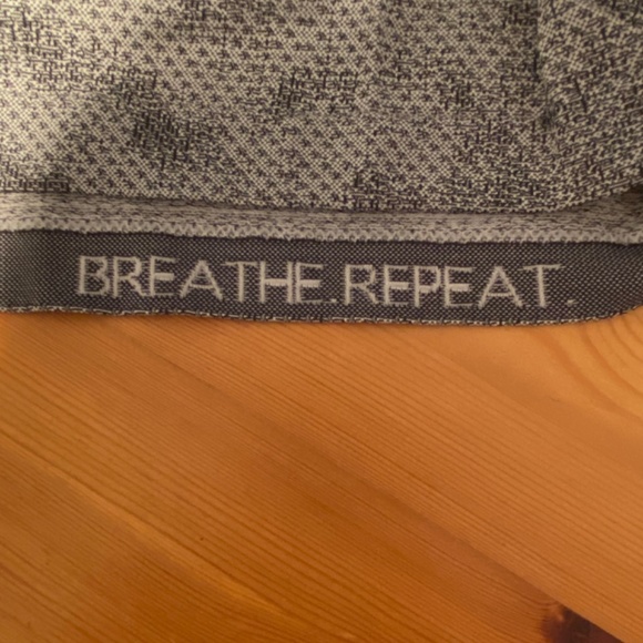 LULULEMON Men’s Marled Grey T Shirt sz L - Picture 6 of 7